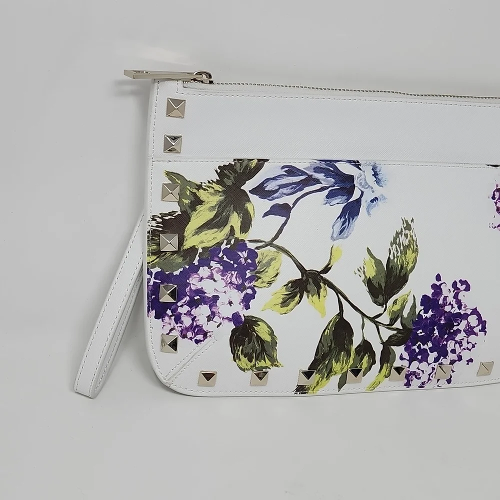 White House Black Market White Floral Faux Leather Clutch/Wrislet - Picture 2 of 6